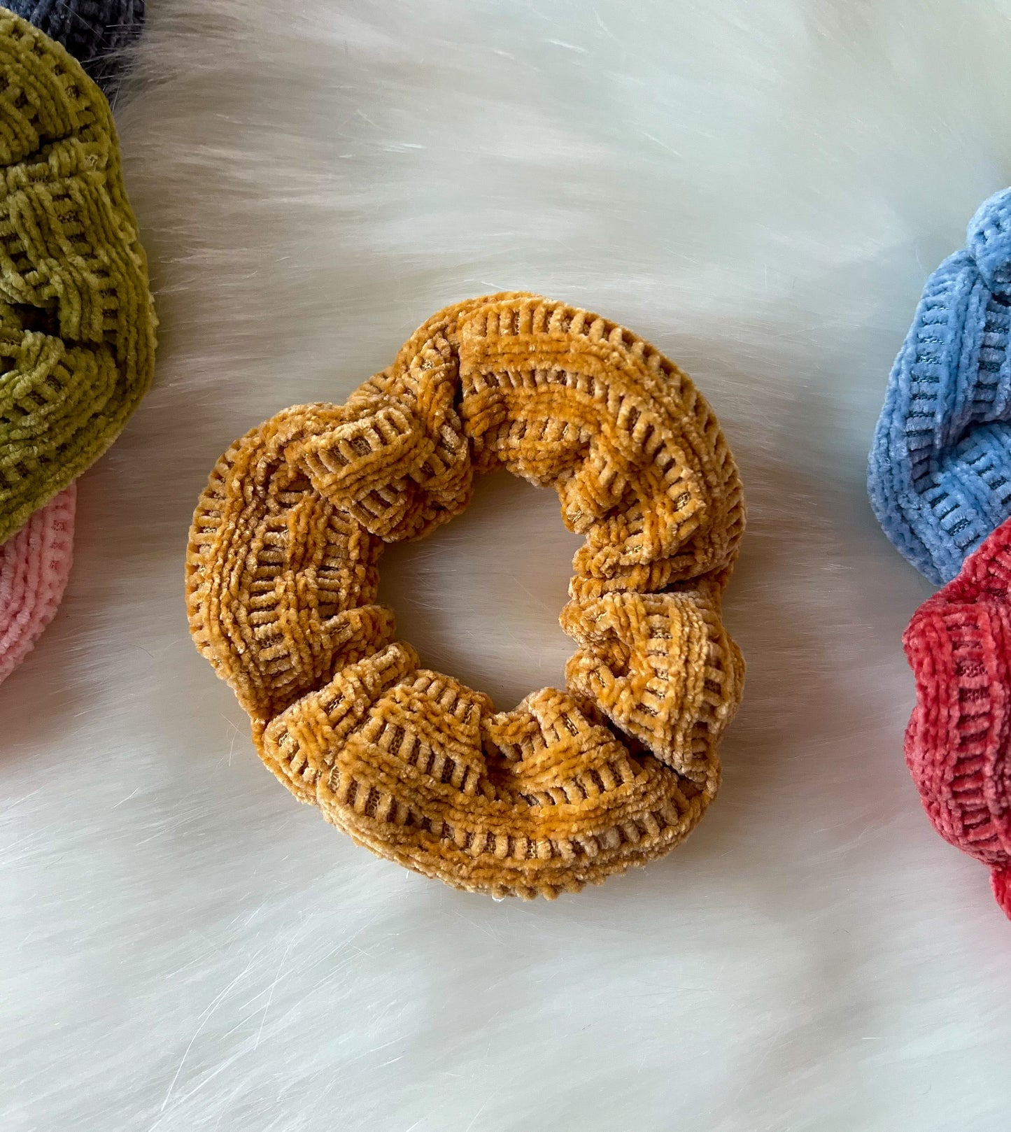 Knit Scrunchie