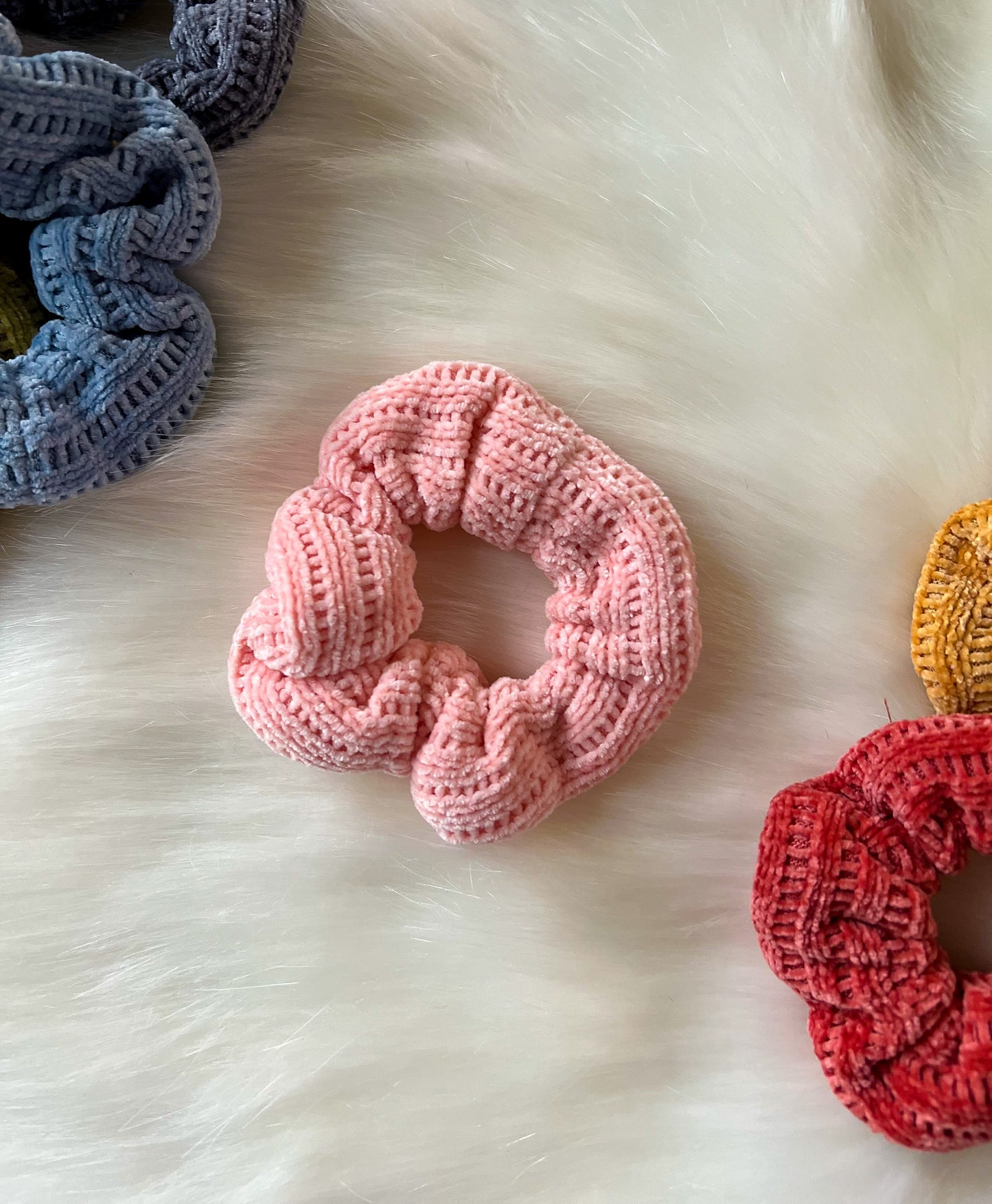 Knit Scrunchie