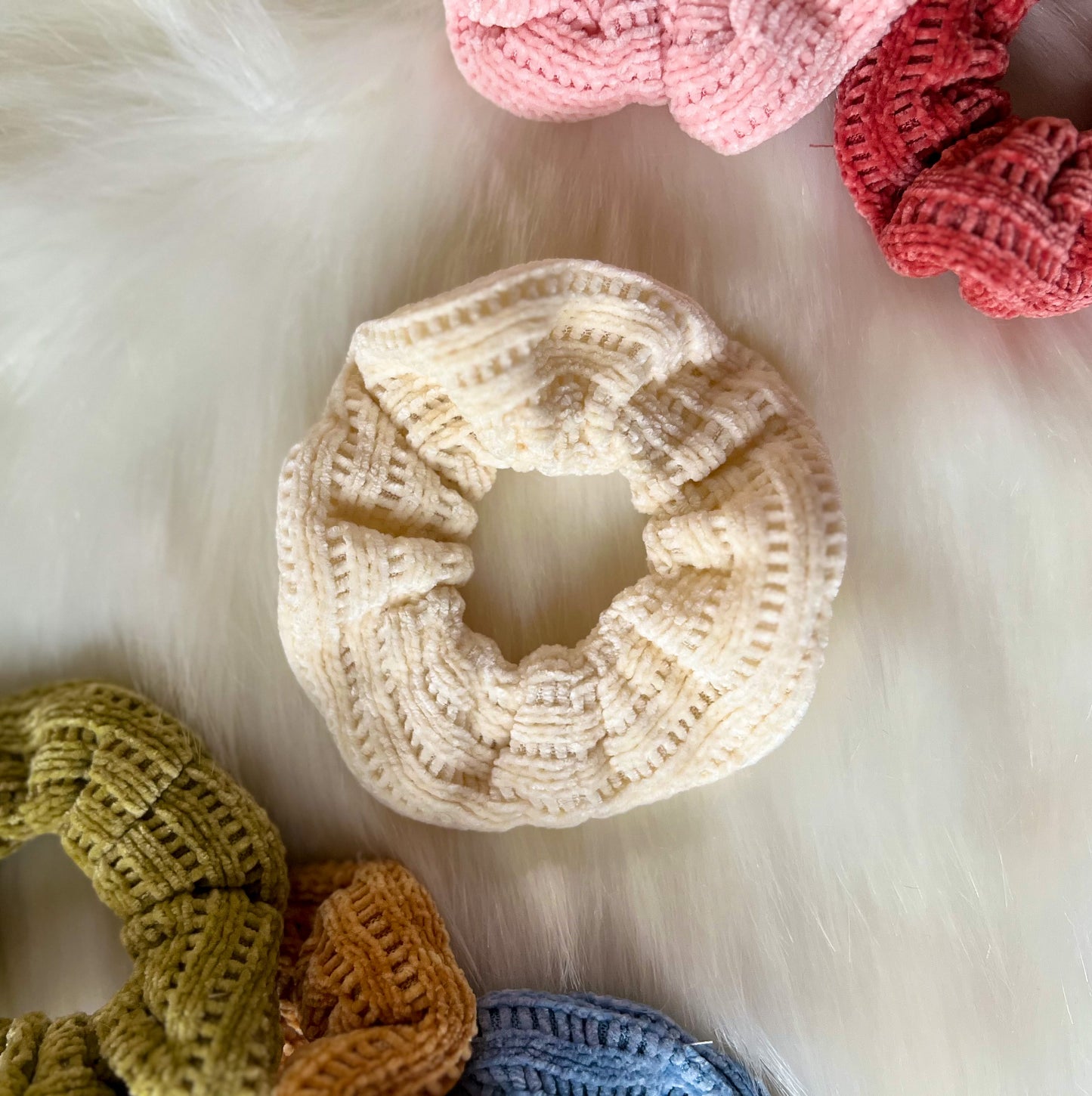 Knit Scrunchie