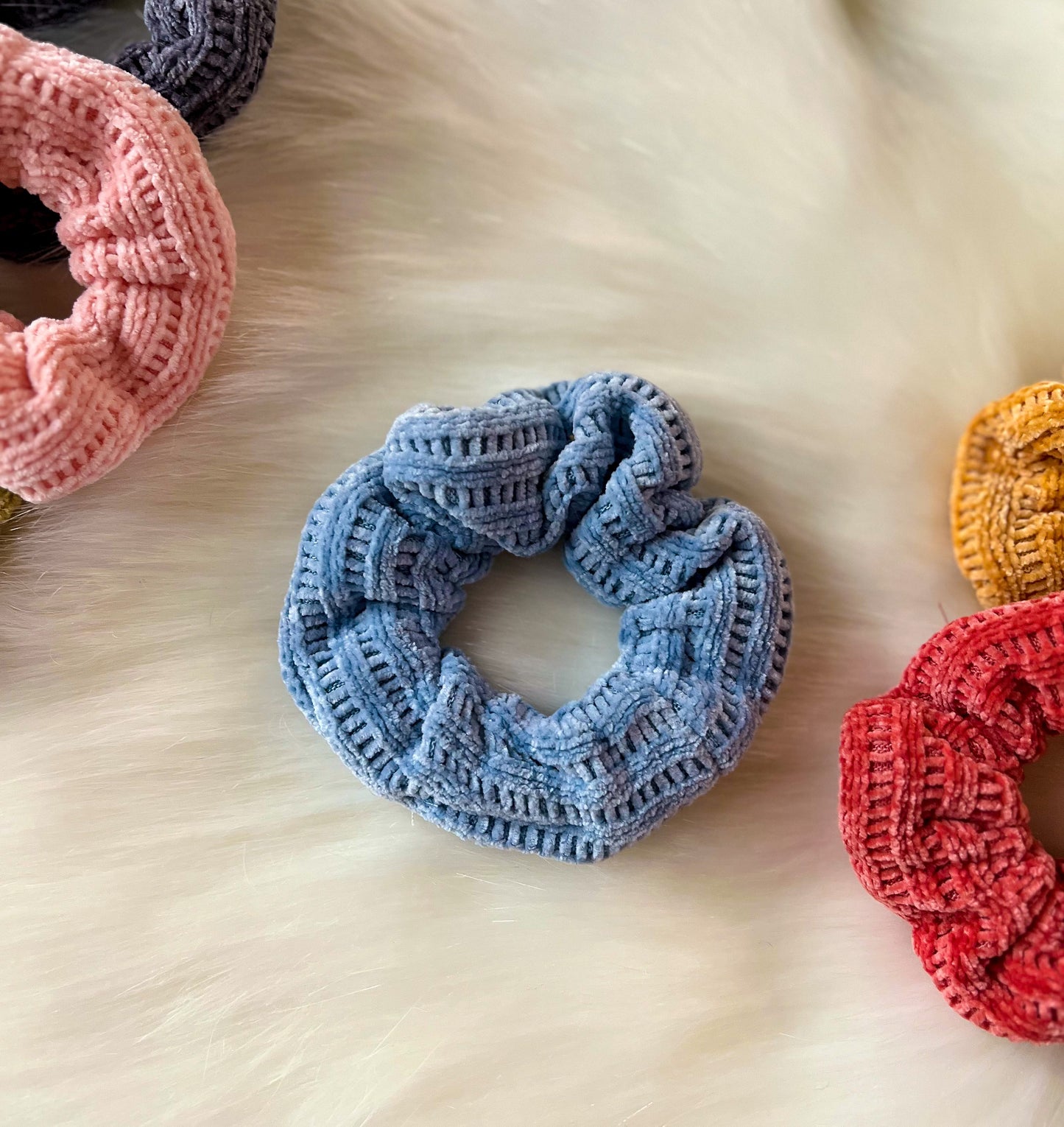 Knit Scrunchie