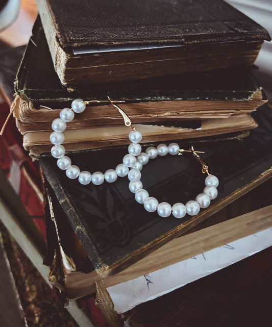Medium Pearl Hoop Earrings